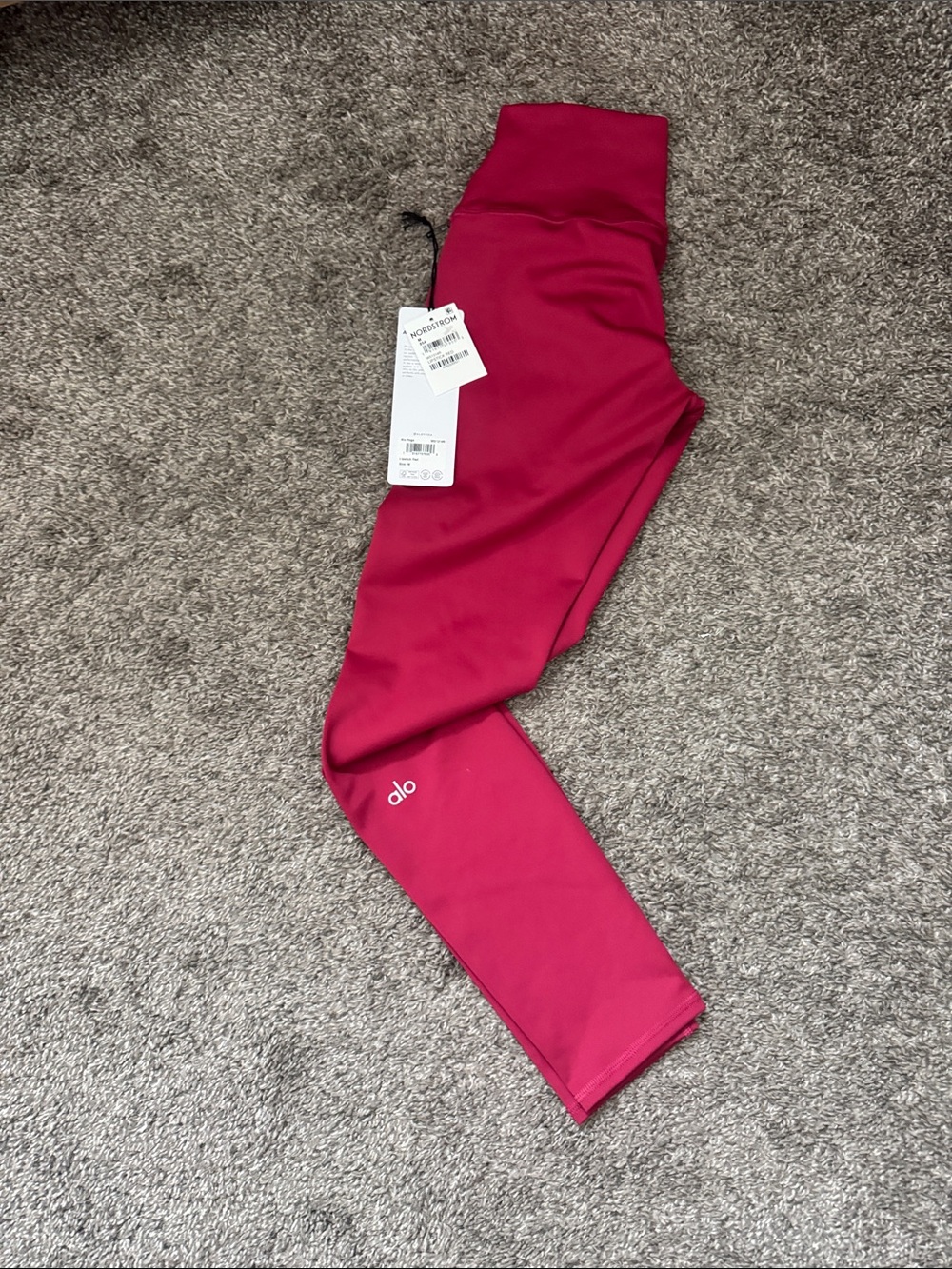 ALO Yoga leggings medium nwt